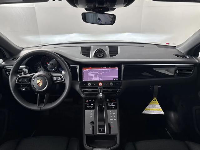 2025 Porsche Macan Macan