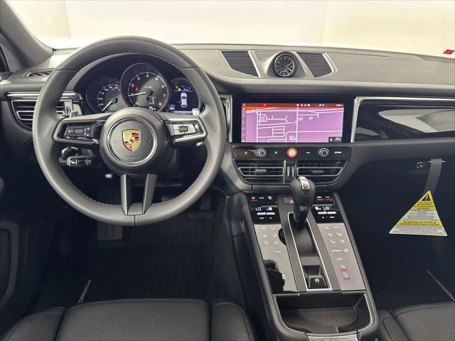 2025 Porsche Macan Macan