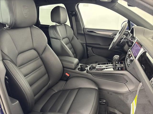 2025 Porsche Macan Macan