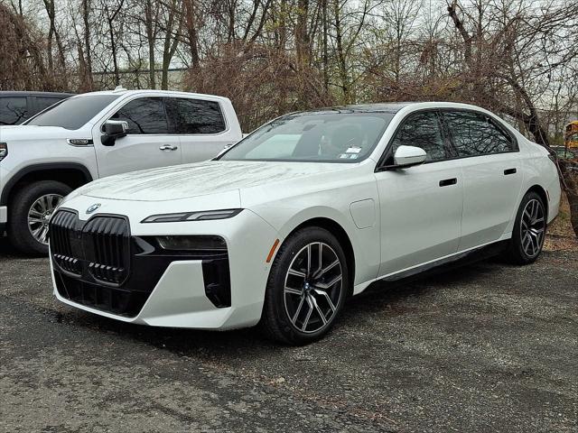 2025 BMW 750e xDrive