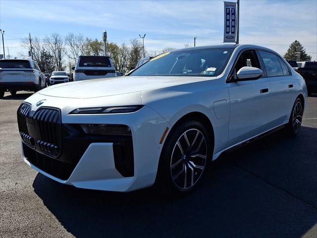 2025 BMW 750e xDrive 2025 BMW 750e xDrive