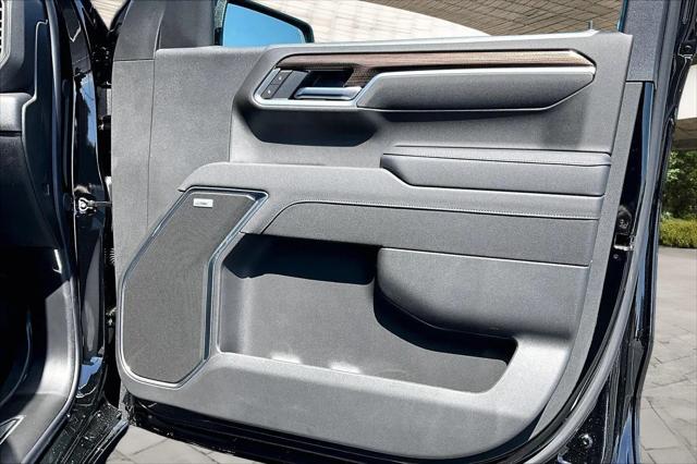 2026 Chevrolet Silverado 1500 4WD Crew Cab Short Bed RST