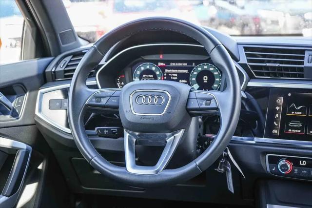 2025 Audi Q3 Premium 45 TFSI S line quattro Tiptronic