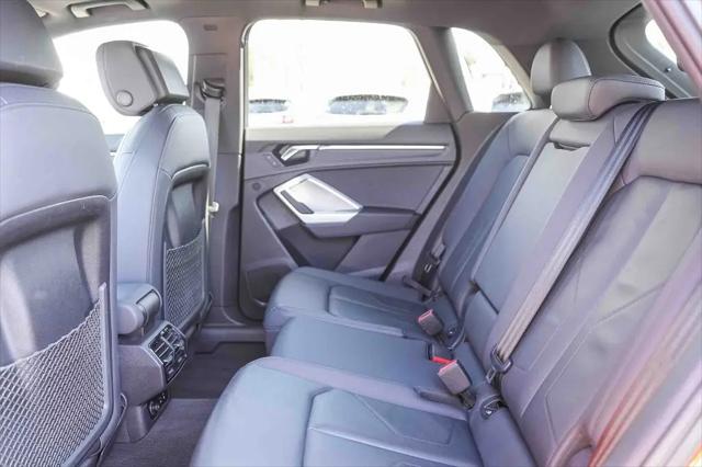 2025 Audi Q3 Premium 45 TFSI S line quattro Tiptronic