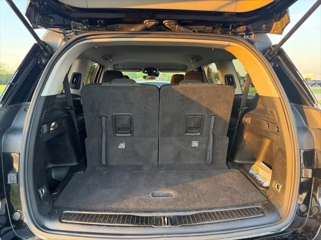2023 Jeep Grand Cherokee L Laredo 4x2