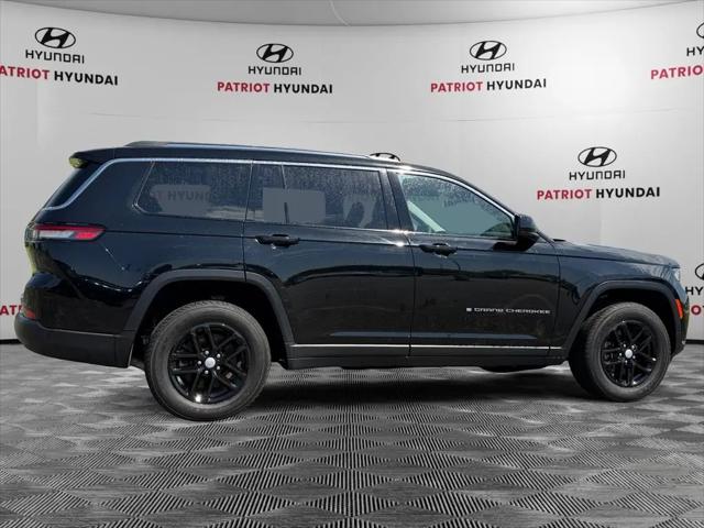 2023 Jeep Grand Cherokee L Laredo 4x2