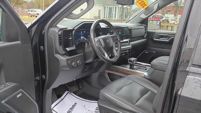 2023 Chevrolet Silverado 1500 4WD Crew Cab Short Bed RST