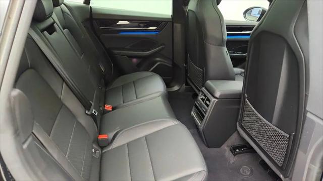 2025 Porsche Macan Electric 4