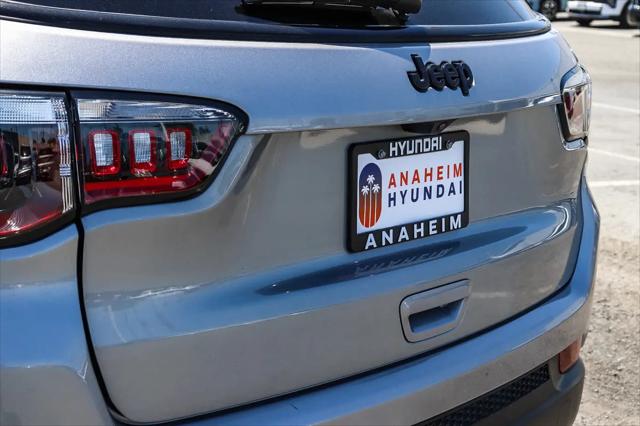 2022 Jeep Compass Altitude FWD