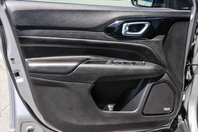 2022 Jeep Compass Altitude FWD
