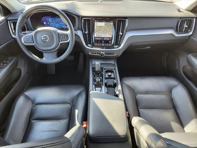 2024 Volvo S60 B5 Core Dark Theme