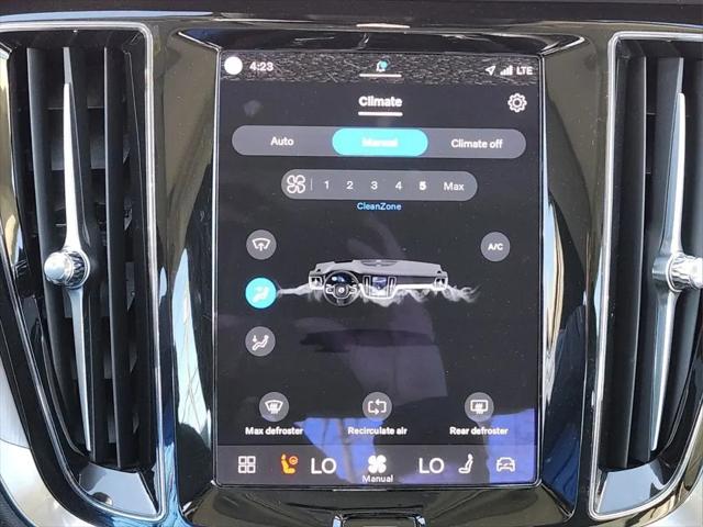 2024 Volvo S60 B5 Core Dark Theme
