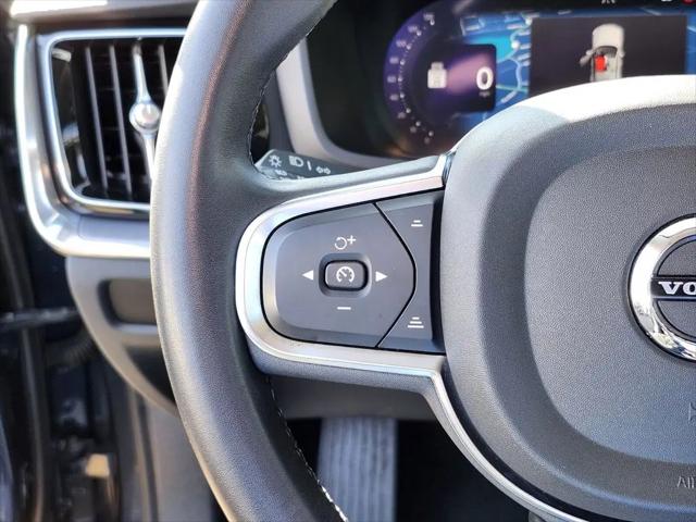 2024 Volvo S60 B5 Core Dark Theme