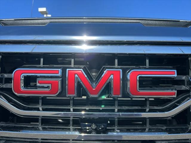 2026 GMC Sierra 1500 Crew Cab, Standard Bed, SLT, 4WD