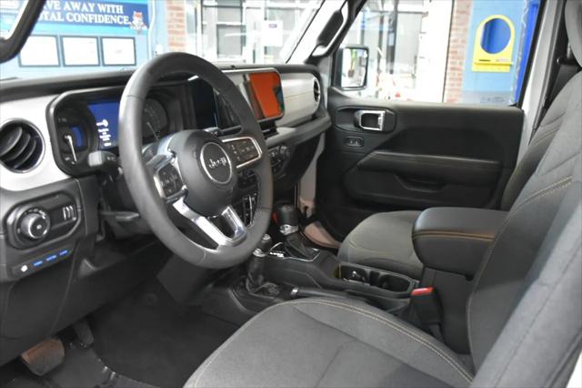 2025 Jeep Wrangler 4xe Sahara 4xe