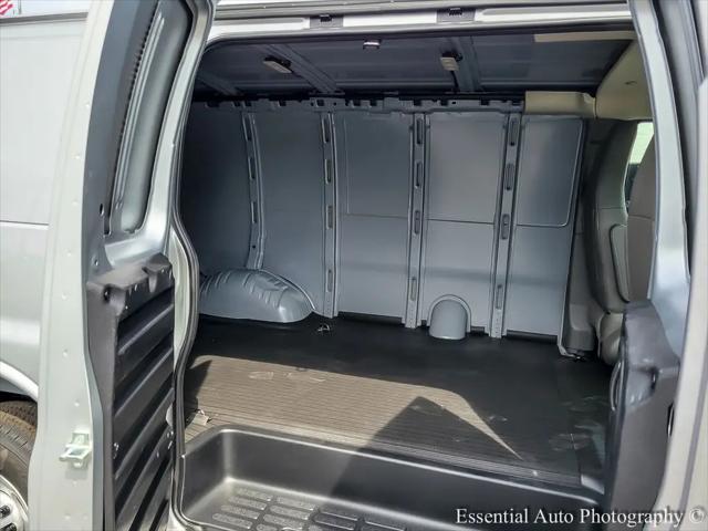 2026 GMC Savana Cargo 2500 Regular Wheelbase, Work Van, RWD