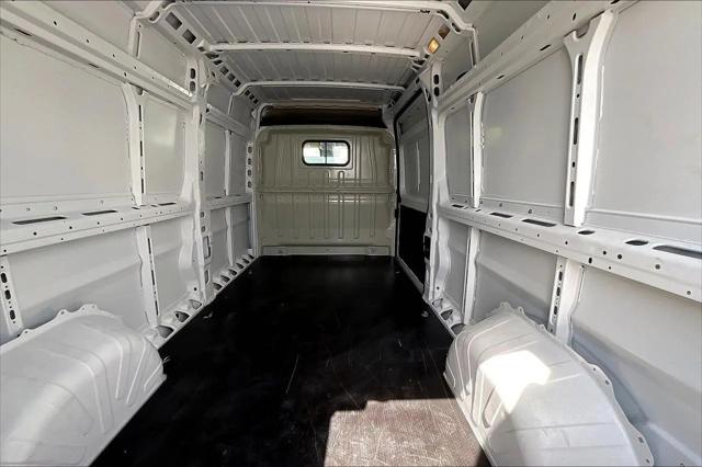 2025 Ram ProMaster 2500 Cargo Van Tradesman High Roof 159" WB w/Pass Seat