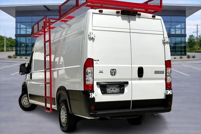 2024 Ram ProMaster Cargo Van Tradesman High Roof 159" WB EXT w/Pass Seat