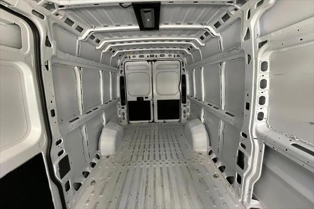2024 Ram ProMaster Cargo Van Tradesman High Roof 159" WB EXT w/Pass Seat