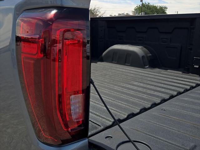 2026 GMC Sierra 1500 Crew Cab, Short Bed, SLT, 4WD