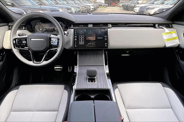 2026 Land Rover Range Rover Velar P250 Dynamic SE