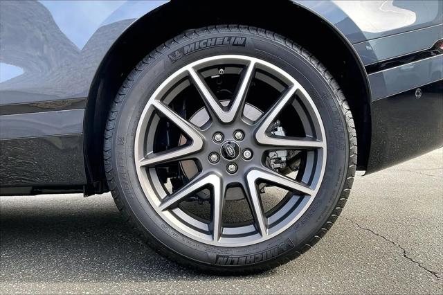 2026 Land Rover Range Rover Velar P250 Dynamic SE