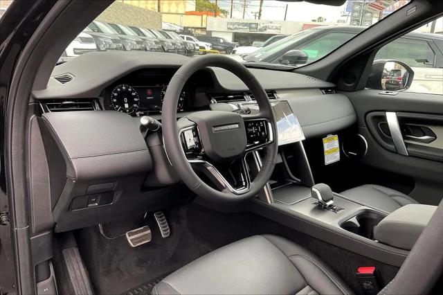 2026 Land Rover Discovery Sport Landmark