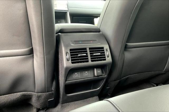 2026 Land Rover Discovery Sport Landmark