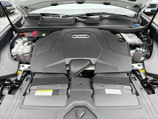 2021 Audi Q8 Premium Plus 55 TFSI quattro Tiptronic