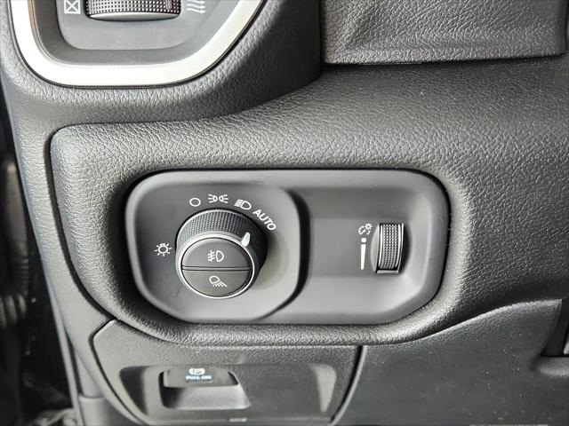 2026 Ram 1500 Big Horn Crew Cab 4x4 57 Box