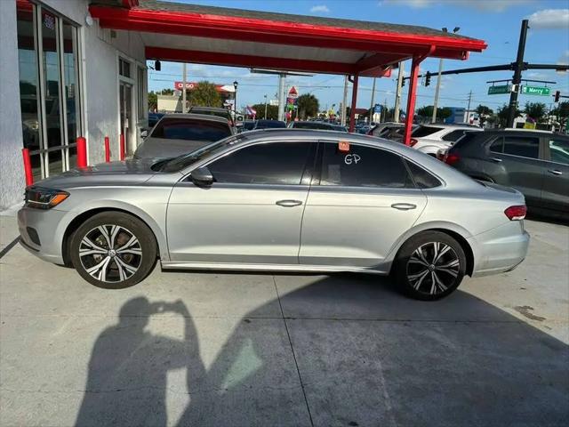 2021 Volkswagen Passat 2.0T SE