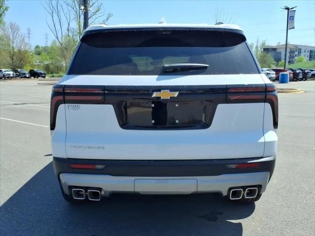 2026 Chevrolet Traverse FWD LT