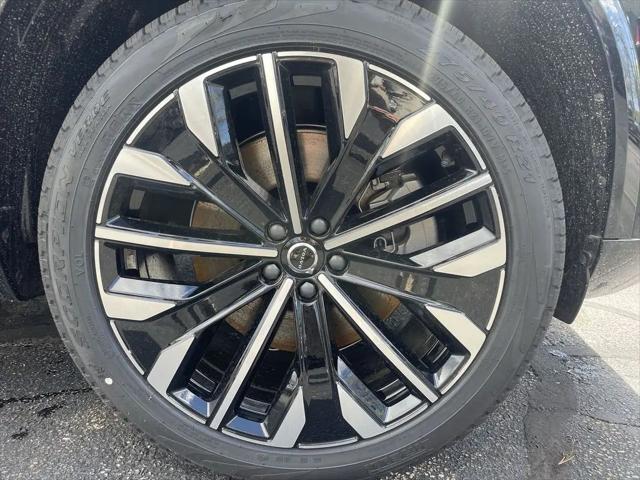 2026 Volvo XC90 Plug-In Hybrid Ultra, T8 AWD, Electric/Gasoline, Bright, 7 Seats
