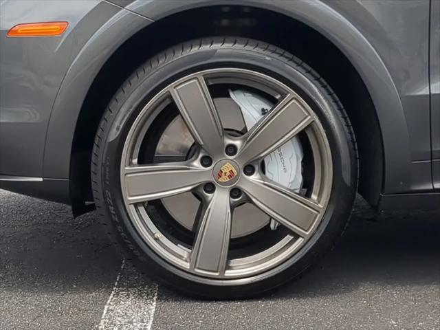 2023 Porsche Cayenne Turbo