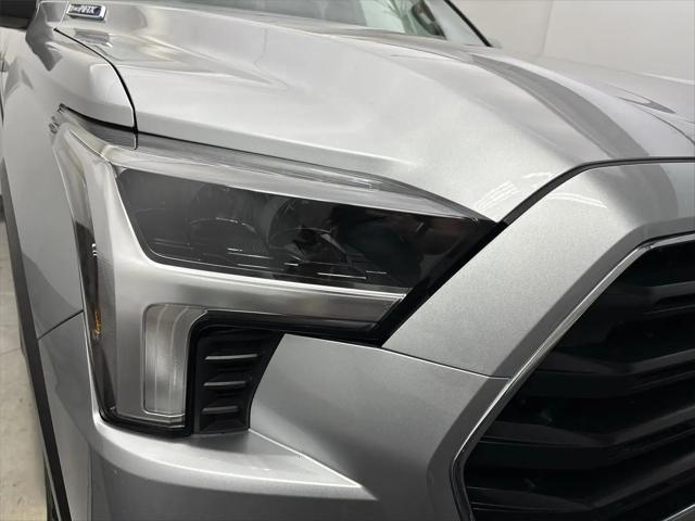 2024 Toyota Sequoia SR5