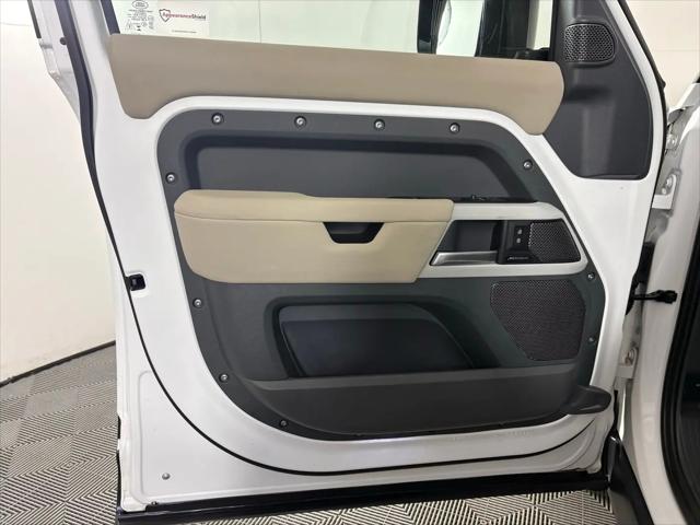 2024 Land Rover Defender 110 P400 S