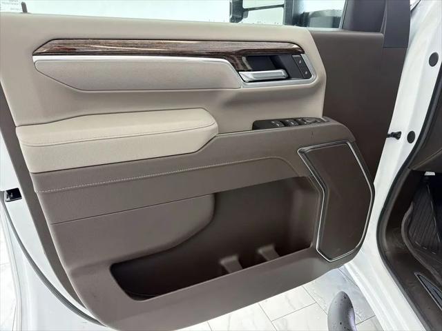 2026 GMC Sierra 2500HD Crew Cab, Standard Bed, SLE, 4WD