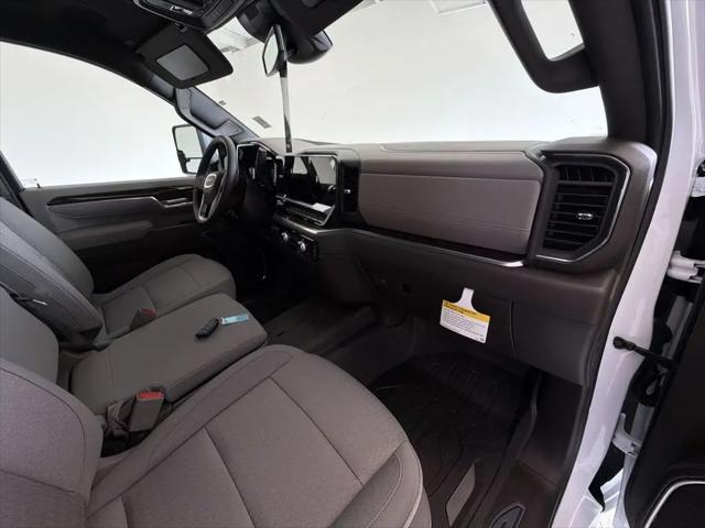 2026 GMC Sierra 2500HD Crew Cab, Standard Bed, SLE, 4WD