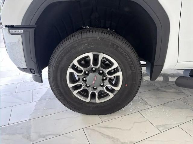 2026 GMC Sierra 2500HD Crew Cab, Standard Bed, SLE, 4WD