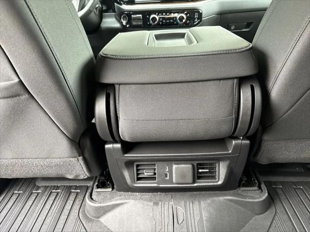 2026 GMC Sierra 2500HD Crew Cab, Standard Bed, SLE, 4WD