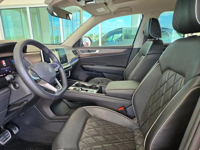 2025 Volkswagen Atlas 2.0T SEL Premium R-Line