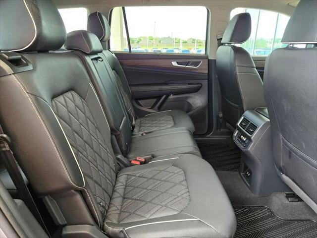 2025 Volkswagen Atlas 2.0T SEL Premium R-Line