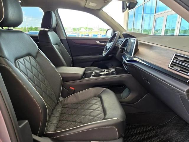 2025 Volkswagen Atlas 2.0T SEL Premium R-Line