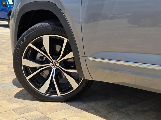2025 Volkswagen Atlas 2.0T SEL Premium R-Line