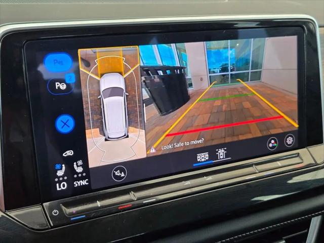 2025 Volkswagen Atlas 2.0T SEL Premium R-Line
