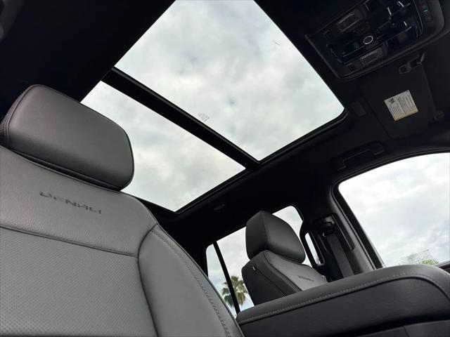 2026 GMC Yukon 4WD Denali
