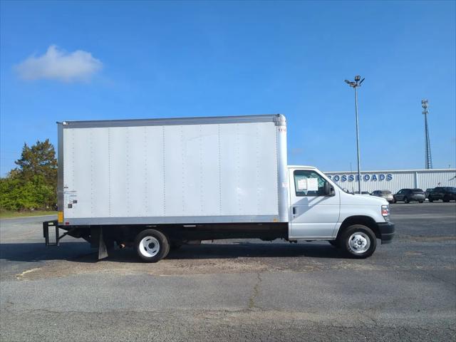 2024 Ford E-450 Cutaway Base
