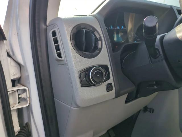 2024 Ford E-450 Cutaway Base