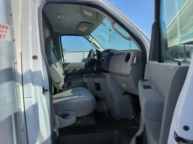 2024 Ford E-450 Cutaway Base