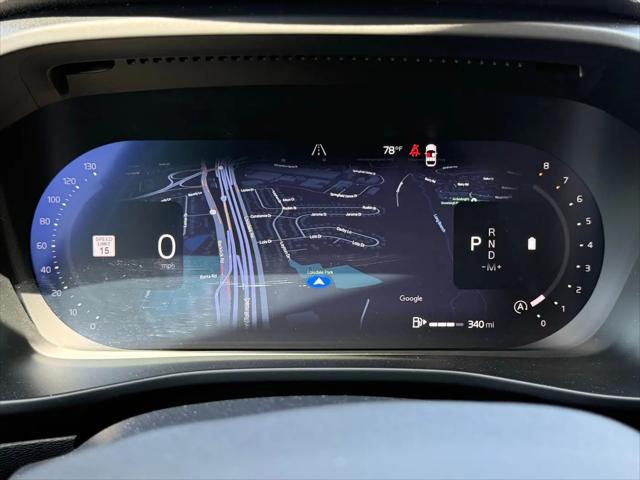2026 Volvo XC40 Core, B5 AWD Gas (mild hybrid), Dark